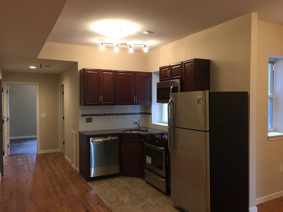 1st image of 1818 Germantown Ave APT 201