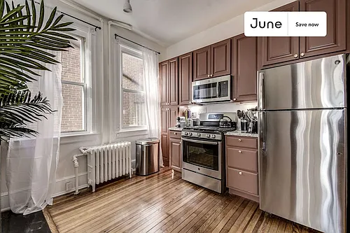 922 I St SE Photo 1