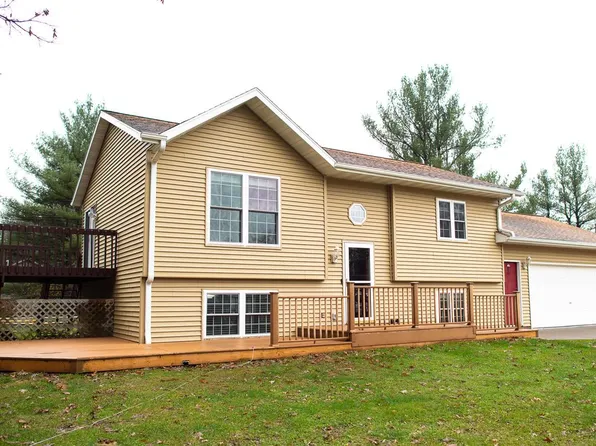 305 Stacy DRIVE, Black River Falls, WI 54615