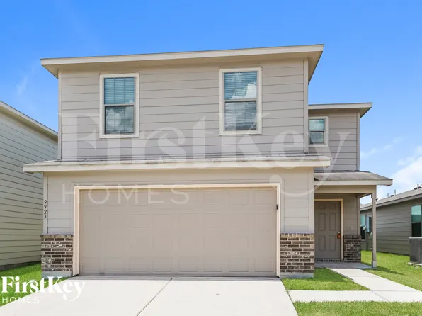 9923 Sanders Rose Ln, Houston, TX 77044