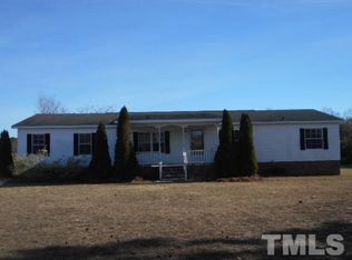 183 Crystal Sand Ln, Dunn, NC 28334