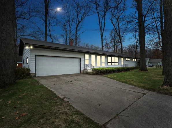 71508 Merle St, Edwardsburg, MI 49112