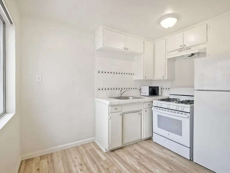 209 Surfrider Way - Unit E — Photo 7