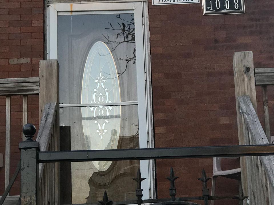 1st image of 1008 N Hamlin Ave APT 2
