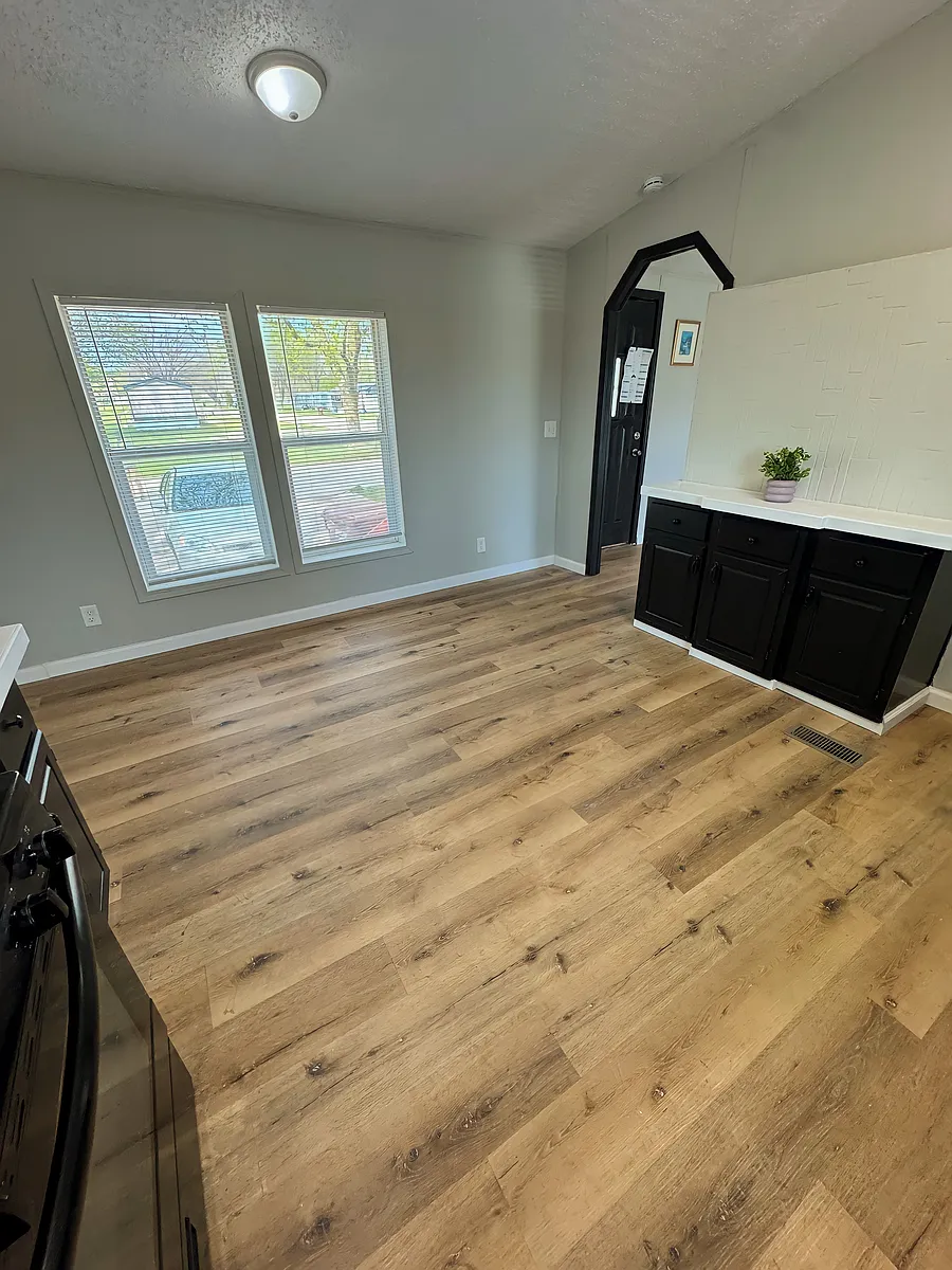 Building Photo - 2552 Smith Ave #149