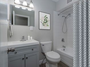16 Champlain Avenue, Hamilton, ON L8G 2H6