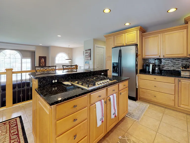 3835 Fairmeadow Dr — Photo 43