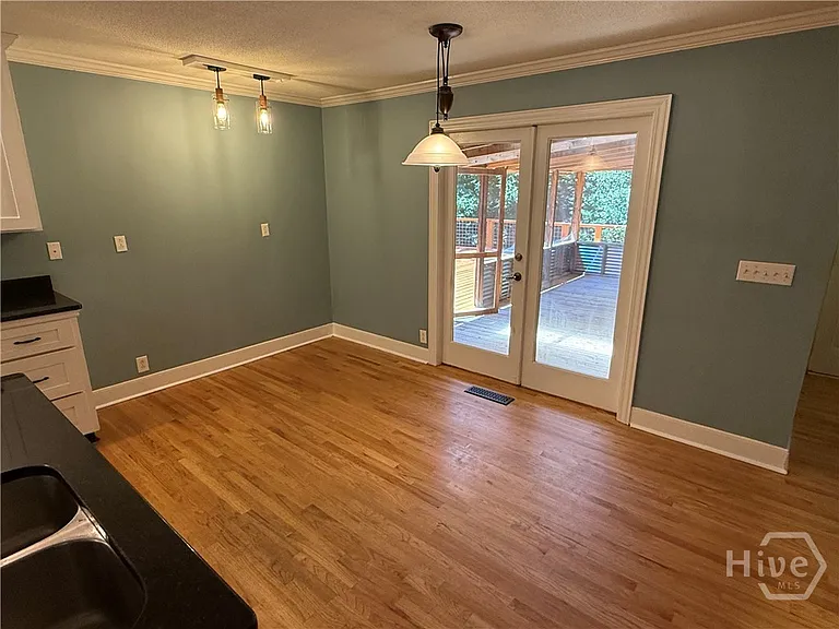 292 Tara Way — Photo 20
