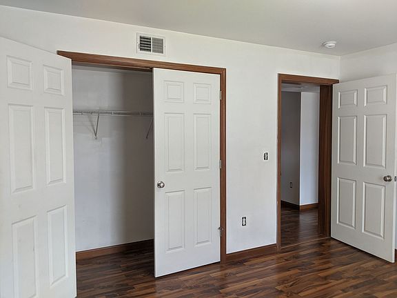 4th image of 456 2nd St APT 2