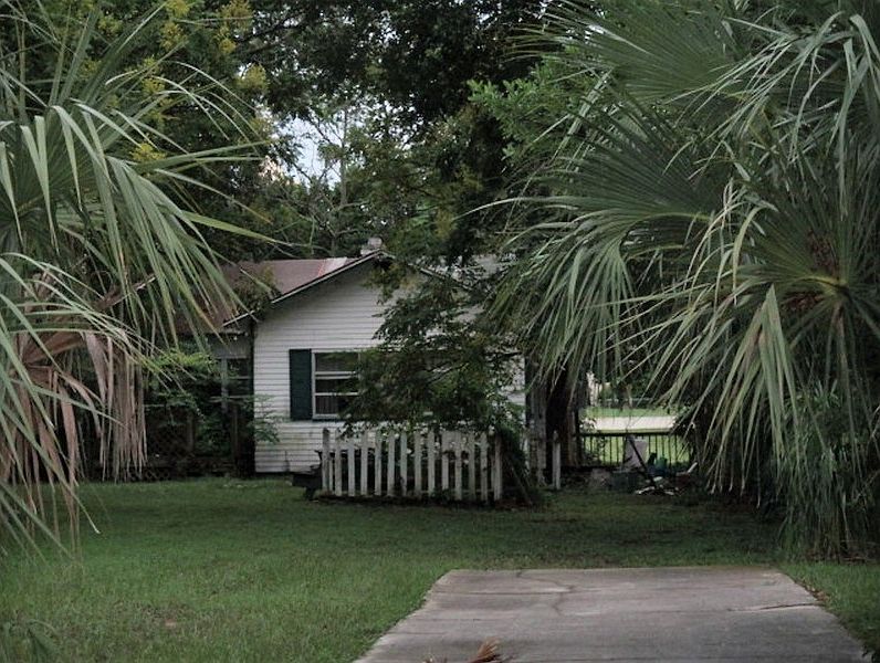 1st image of 808 Cohassett Ave