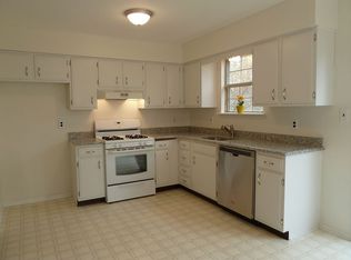 8 Dianna Dr, Phoenixville, PA 19460