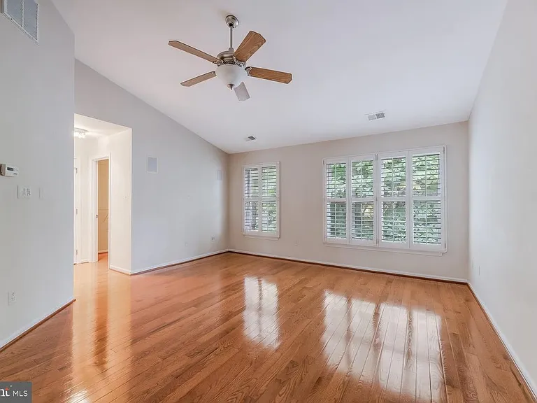 11485 Waterhaven Ct — Photo 45