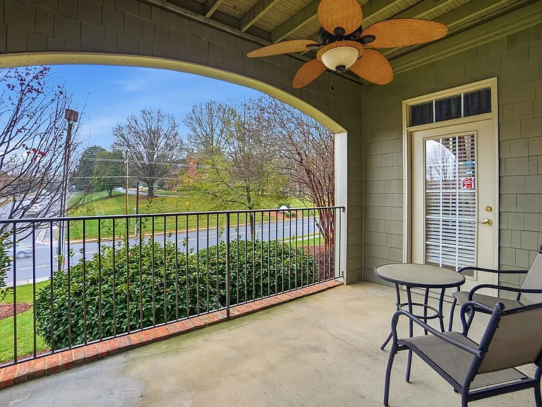 1117 Park West Dr — Photo 30