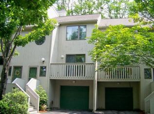 5 Victoria St, Manchester, NH 03104