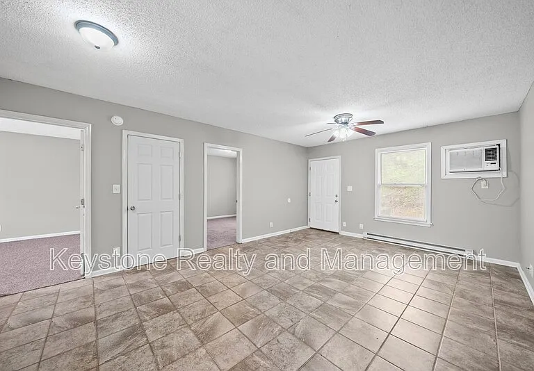 191 Oak St #2 — Photo 5