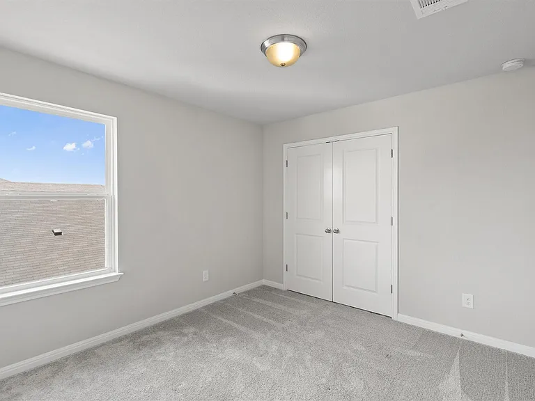 209 Golden Plains Pkwy — Photo 19