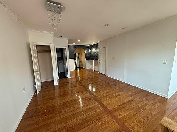 4th image of 3094 Steinway St APT 2F