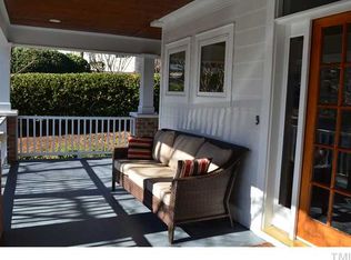 102 Overlake Dr, Chapel Hill, NC 27516