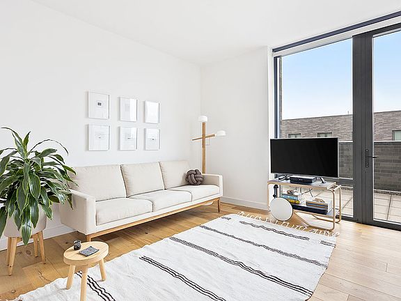 3rd image of 23 W 116th St APT 9C