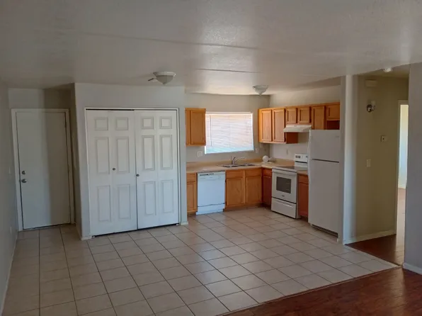 14340 S Durango Rd #2, Arizona City, AZ 85123