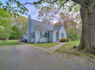 1658 Seminole Rd, Norton Shores, MI 49441