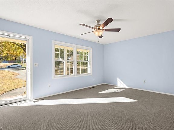 4th image of 1165 Crescent Ct