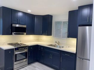 449 N Laurel Ave #A, Los Angeles, CA 90048