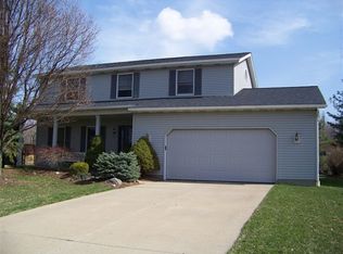 10003 Forestview Dr, Strongsville, OH 44136