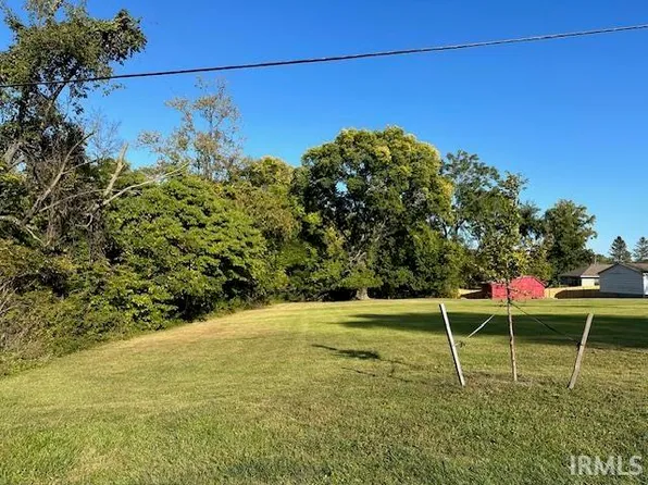 2513 S Banta Rd, Bloomington, IN 47403