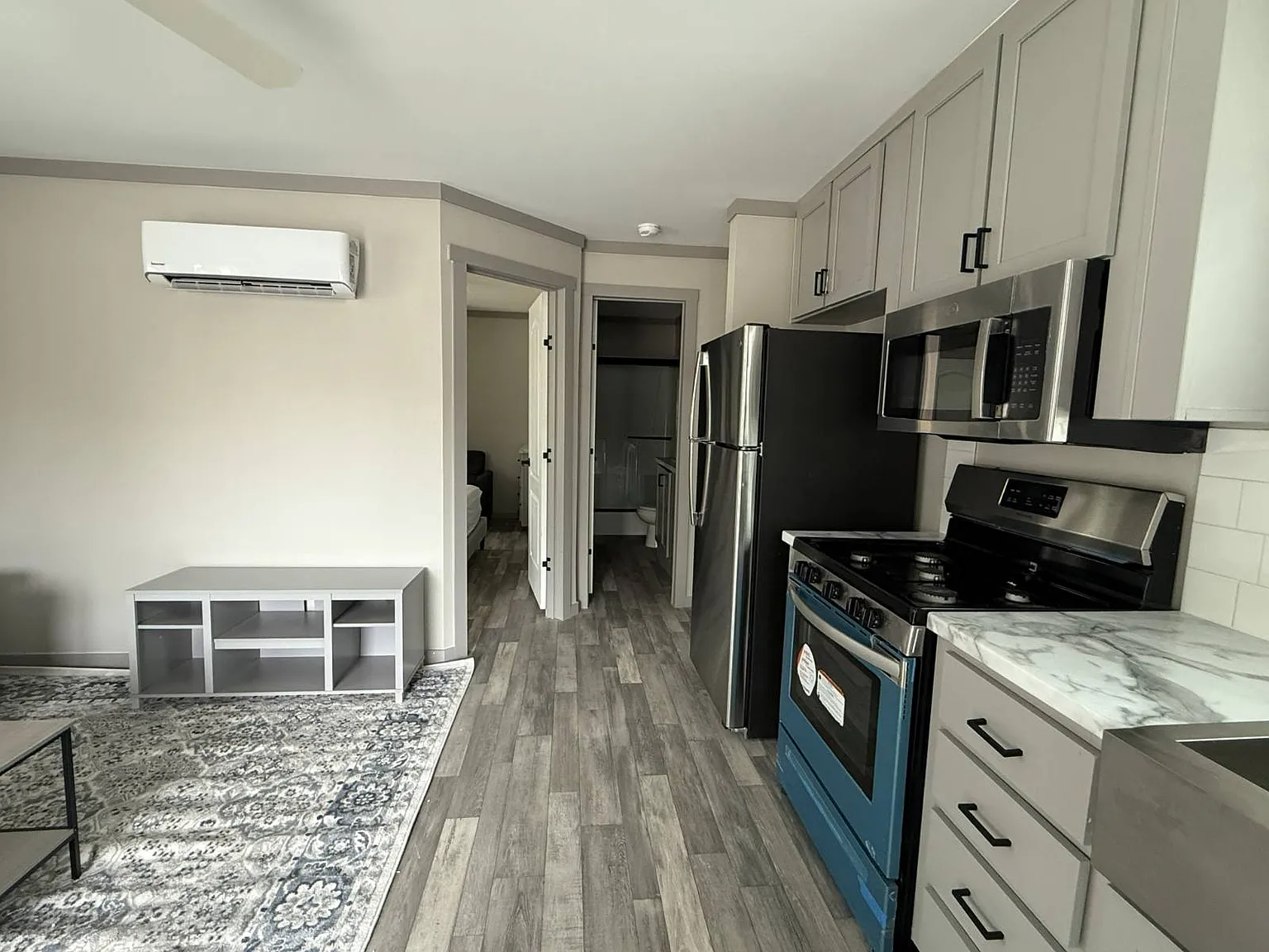 1 bed, 1.0 bath, 400 sqft, $1,500 — Photo 4