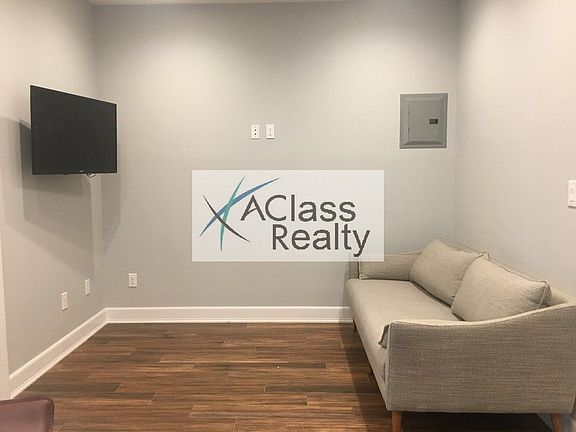 3rd image of 3074 37th St APT 2R