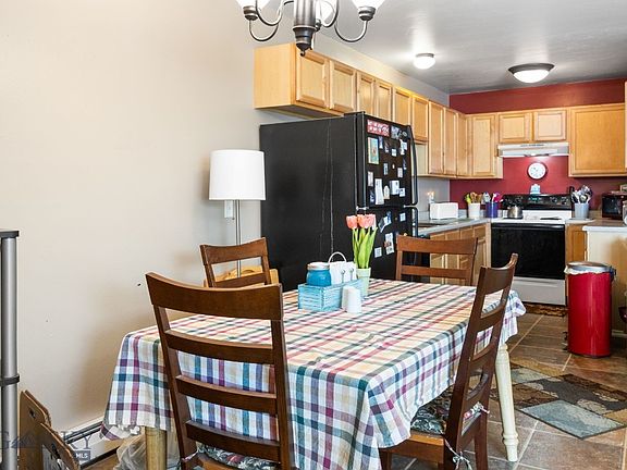 5th image of 805 Mantle Dr APT B