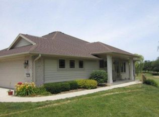 1517 Country Club Dr, Racine, WI 53406