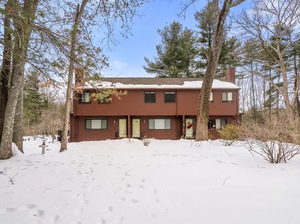 576 Dedham St, Wrentham, MA 02093