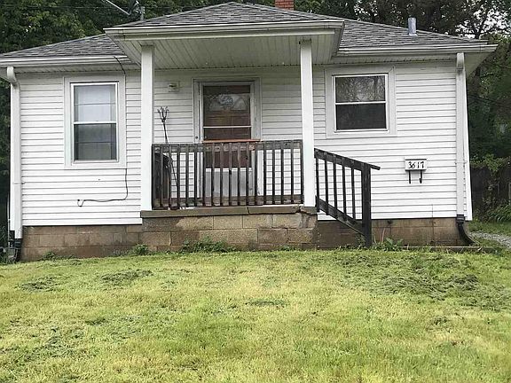 2nd image of 3617 NE Monroe St