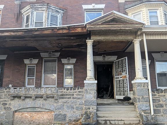 4th image of 2819 W Somerset St