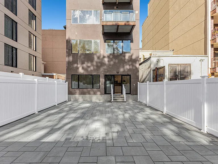 21-10 30th Ave #1R — Photo 11