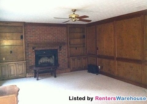 2nd image of 3715 Warwick Way