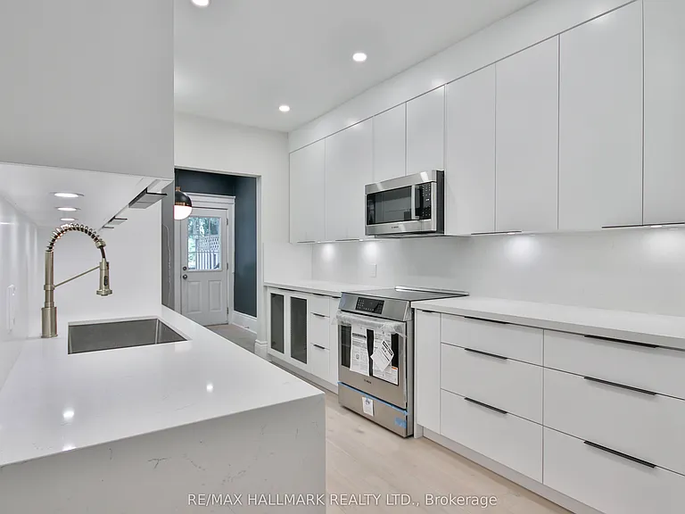 639 Broadview Ave #MAIN FL — Photo 15