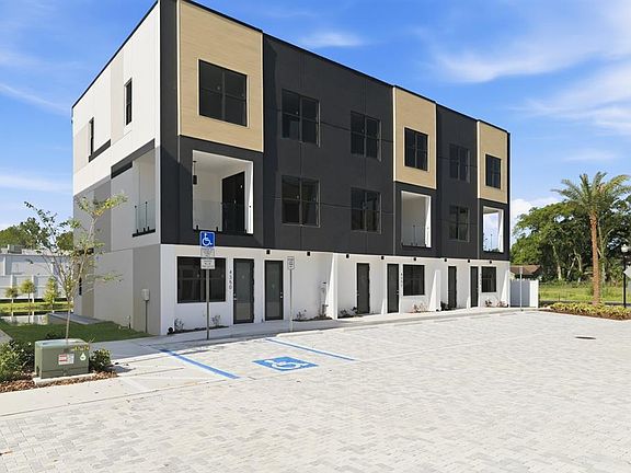 2nd image of 4352 FONTANAROSA VILLAGE COURT