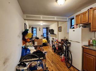 445 W 49th St APT B, New York, NY 10019