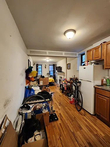 445 W 49th St #B Photo 1 445 W 49th St #B Photo 1