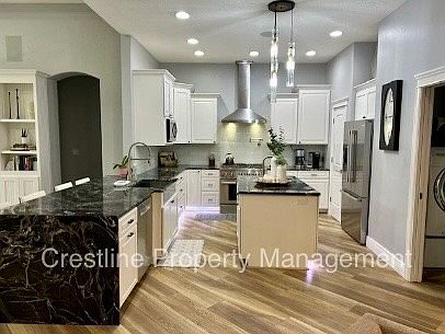 2nd image of 98 W Stone Path Ln