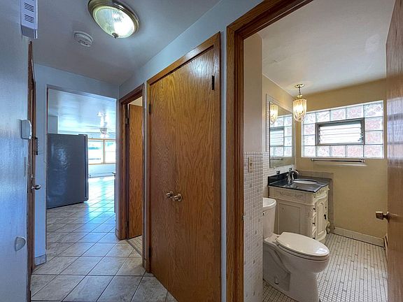 5th image of 2837 N 75th Ave #1