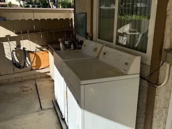 26348 Oak Plain Dr #26348, Newhall, CA 91321