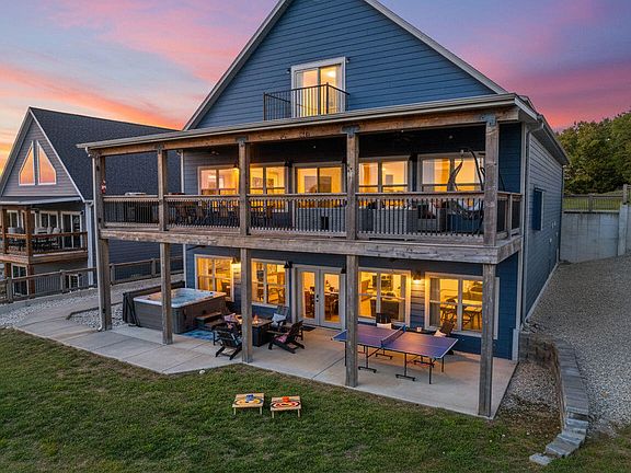3rd image of 220 Branson Cove Boulevard #22