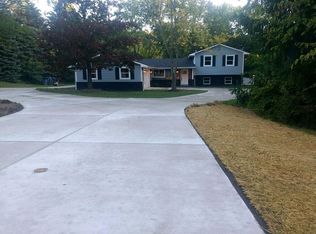 12948 Stobart Rd, Milford, MI 48380
