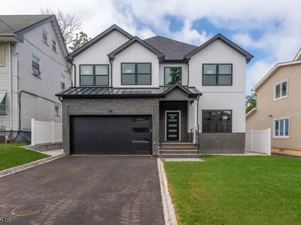 72 Hillside Rd, Elizabeth City, NJ 07208