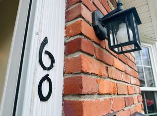 60 Queensboro Ct, Norwood, MA 02062