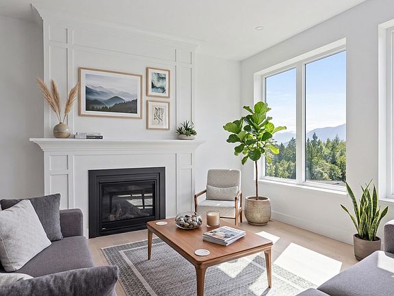 3rd image of 3385 Mamquam Rd #37